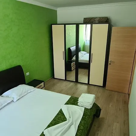 Apartament 2 Parter Solid Cazino *