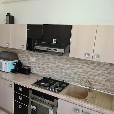 Apartament 2 Parter Solid Cazino * מאמאיה
