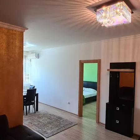 Apartament 2 Parter Solid Cazino דירה *