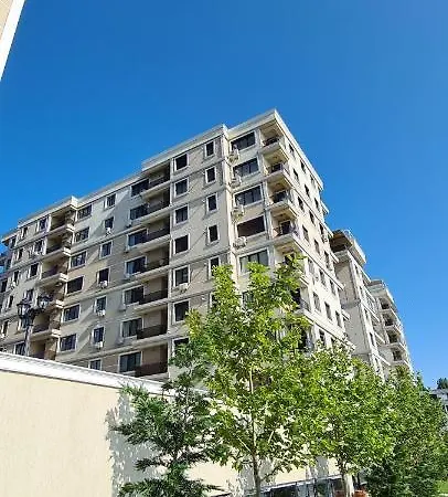 Apartament 2 Parter Solid Cazino דירה *